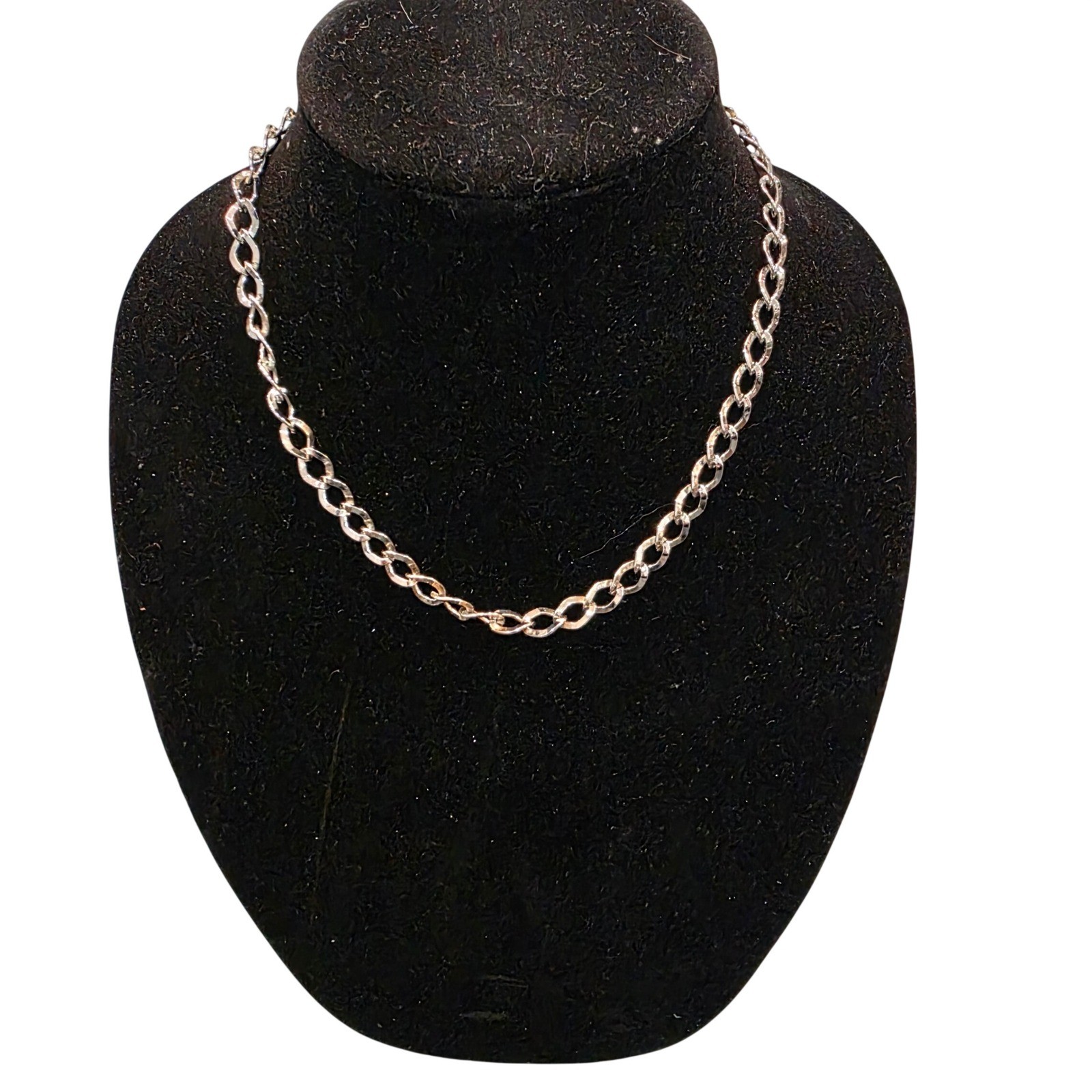 18″ Men Women Silver Tone Link Chain Necklace Classic Elegant Everyday Wear 18g.