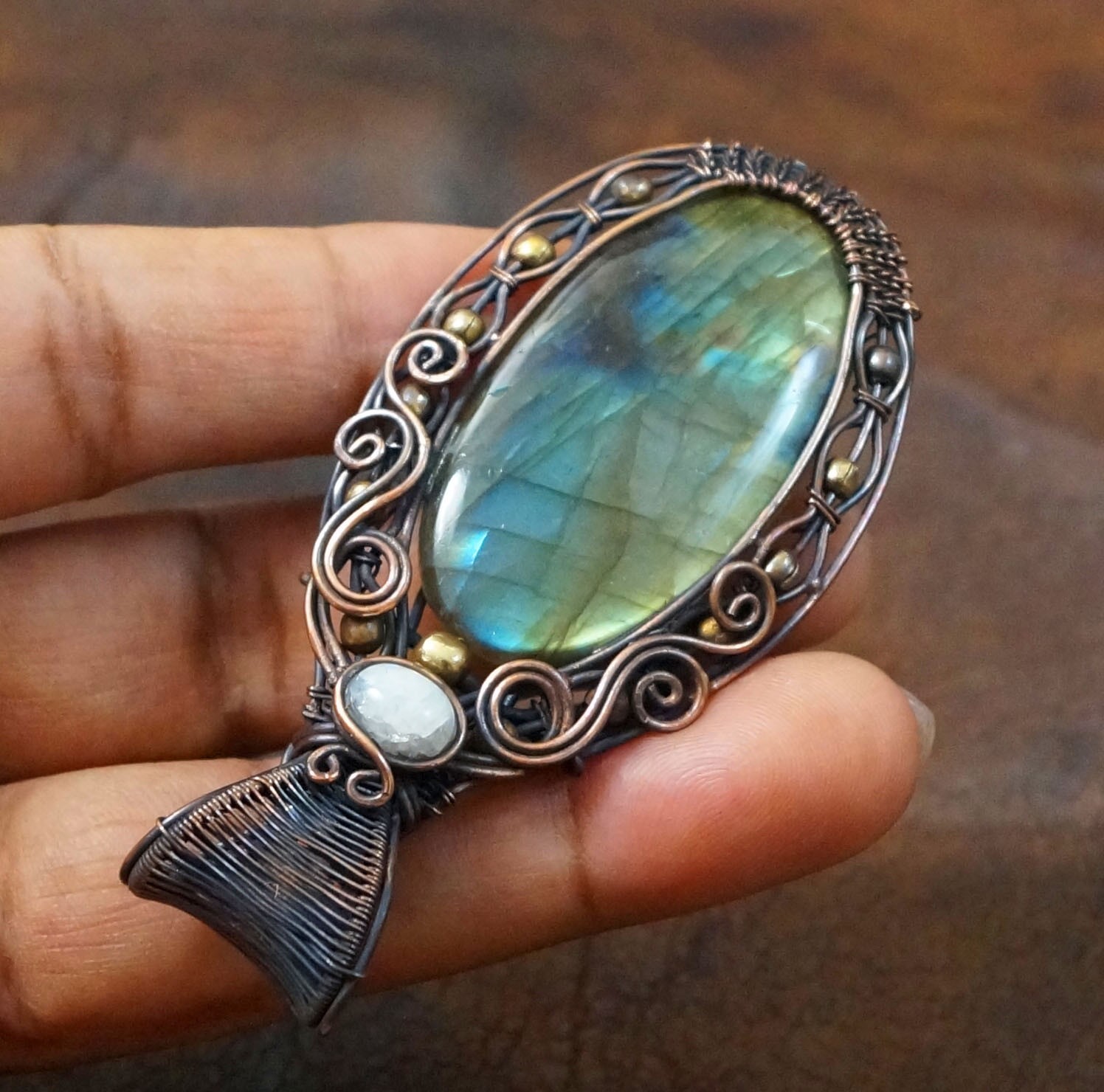 Green flash Labradorite Copper Wire Wrapped Pendant Handmade Gift Jewelry (PD-86