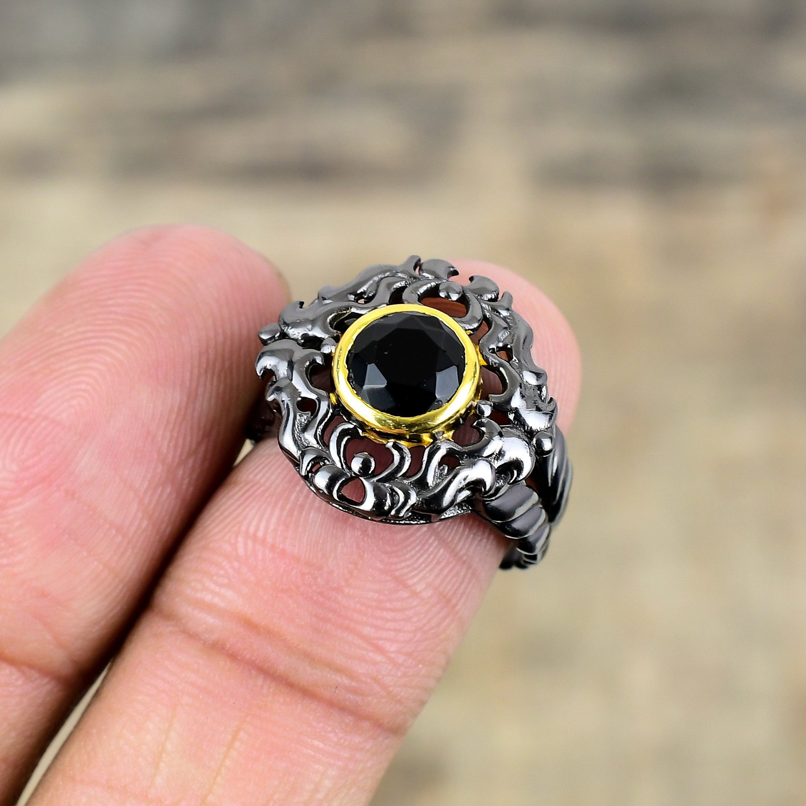 Black Onyx Black And Gold Plated 925 Sterling Silver Ring S.7.5 R8707