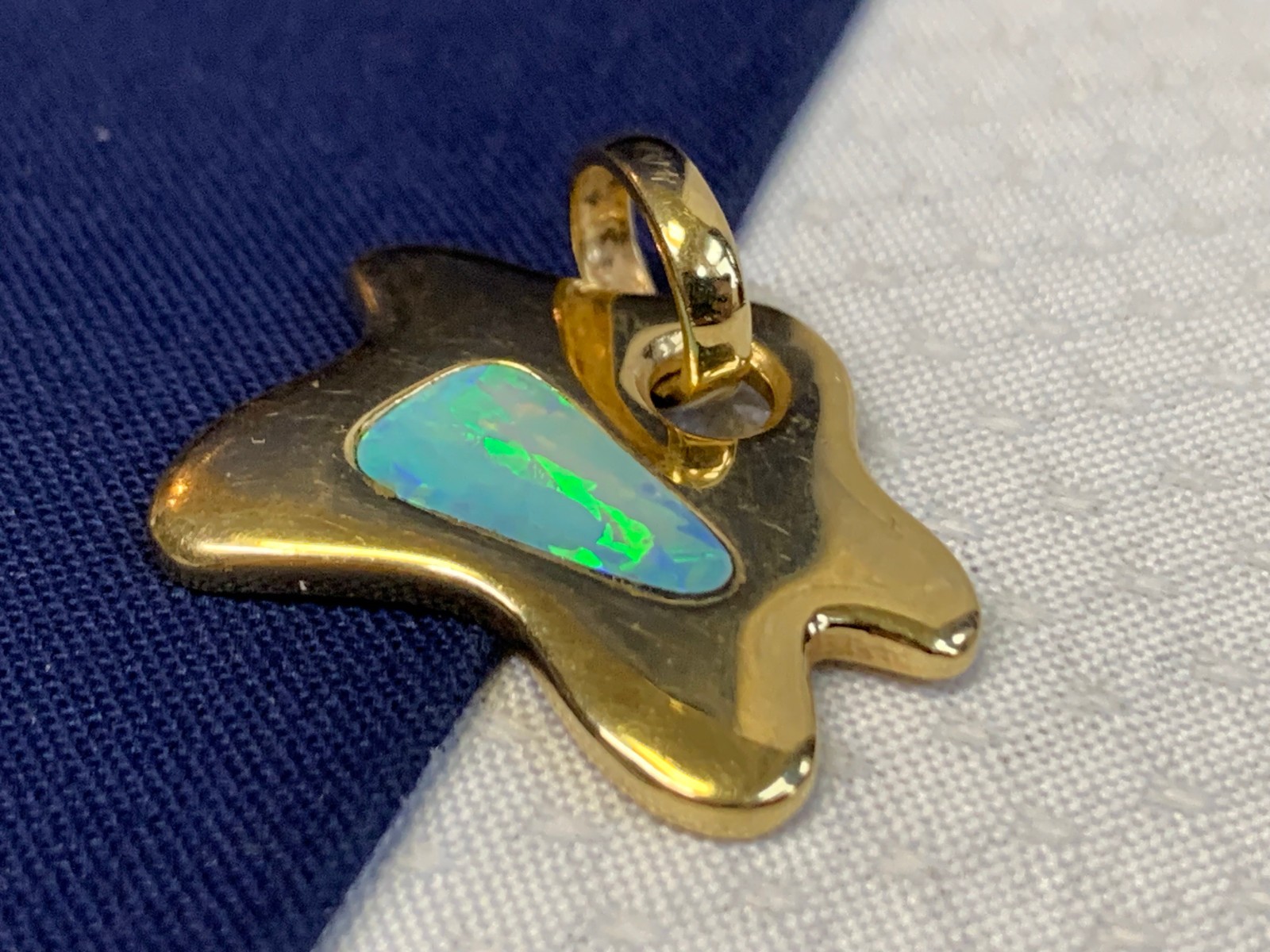 14K Yellow Gold Star Pendant 4.66g Fine Jewelry Abstract Opal Look Charm *READ*