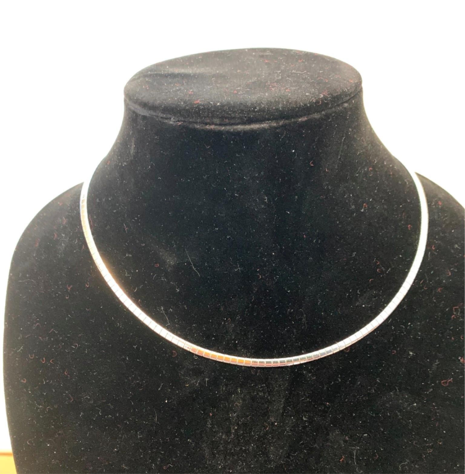 18-20 INCH 3MM STAINLESS STEEL SILVER DOMED OMEGA WITH LOBSTER CLAW CLASP