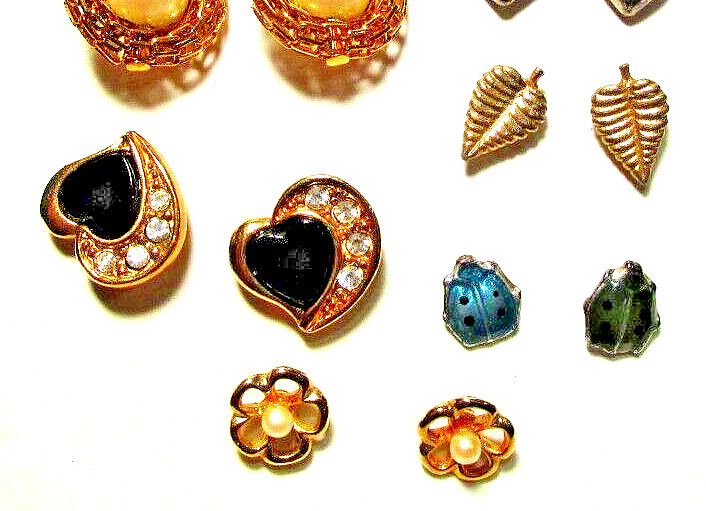 Lot of Women’s 8 Pair Vintage Gold Tone Stud Pierced Earrings – (#2779)