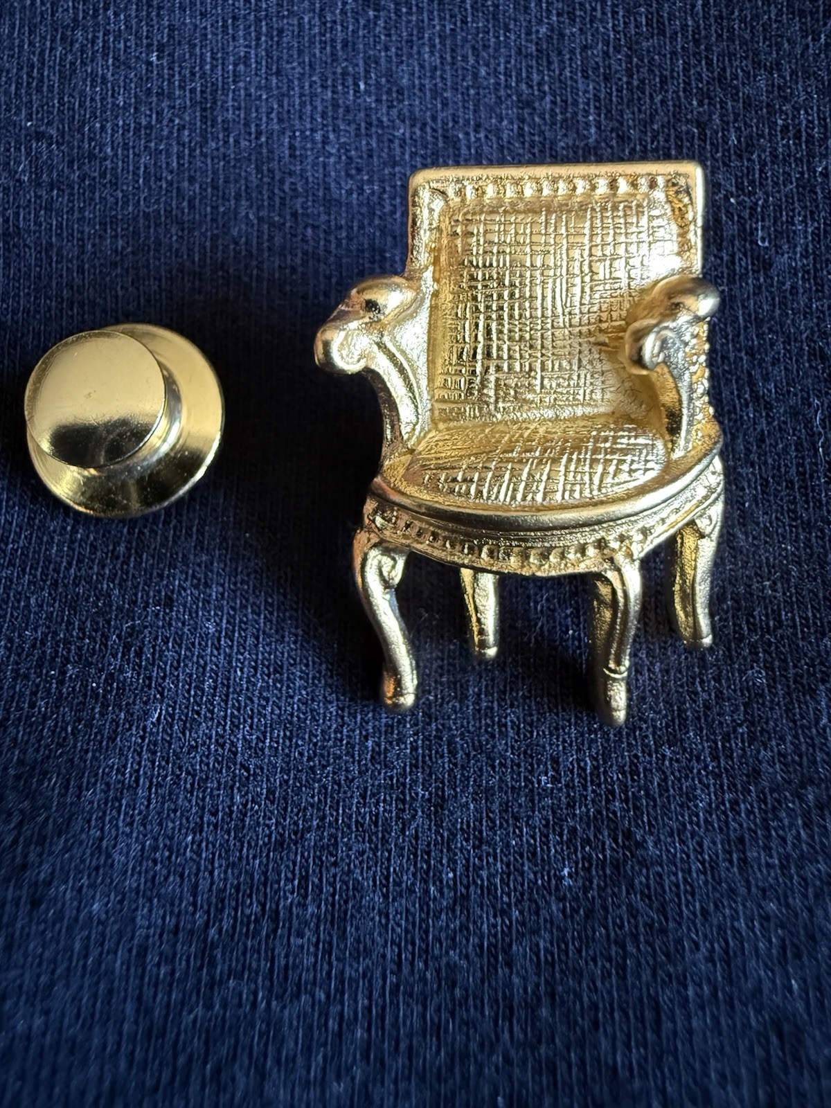 KARL LAGERFELD – VINTAGE MID 80’s – LOUIS XVI CHAIR PIN – VELVET BAG