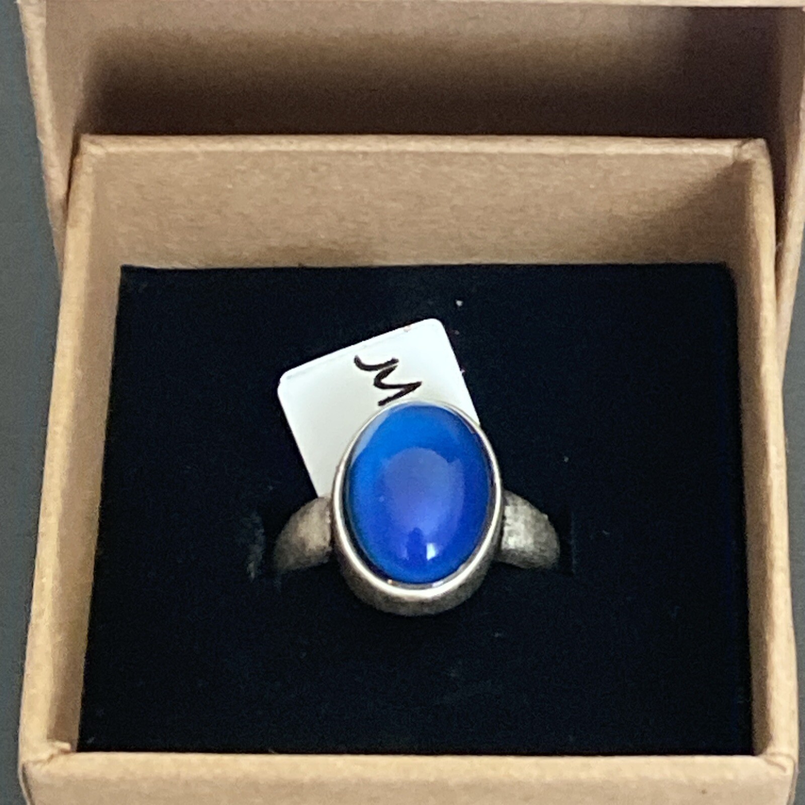Oval Silver Plated Zinc Alloy Mood Ring Size 8.5 + Gift Box + Color Chart