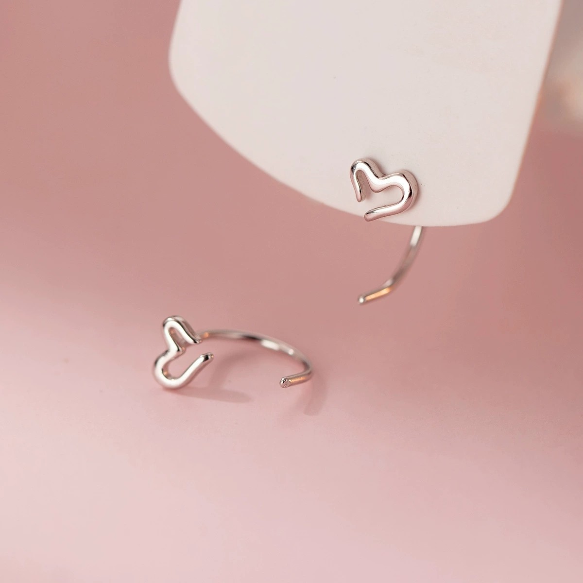 Women’s Silver Tone Heart Deco C-Shaped Minimalist Dainty Small Hoop Earrings