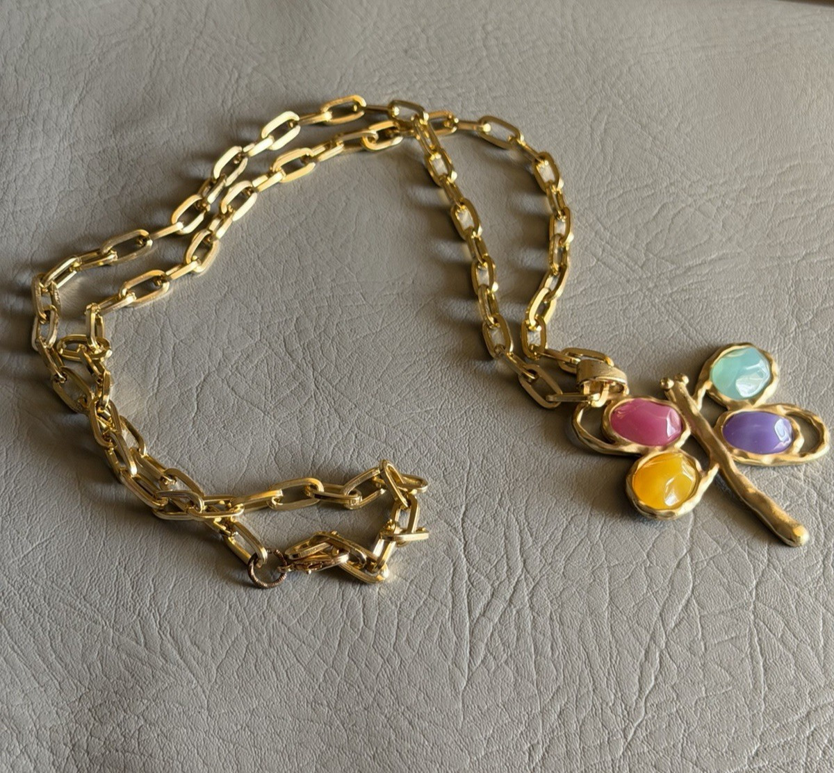 Gold Tone Paperclip Chain Link Necklace Multicolor Dragonfly Acrylic Stones 38″