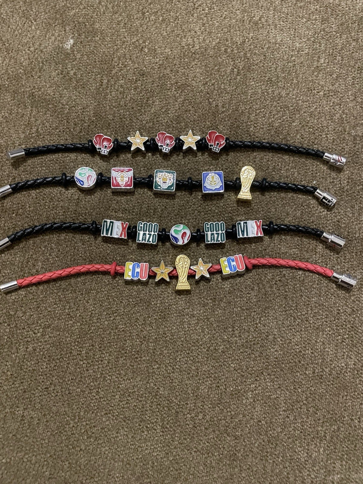 Mexico, Ecuador FiFA World Cup bands