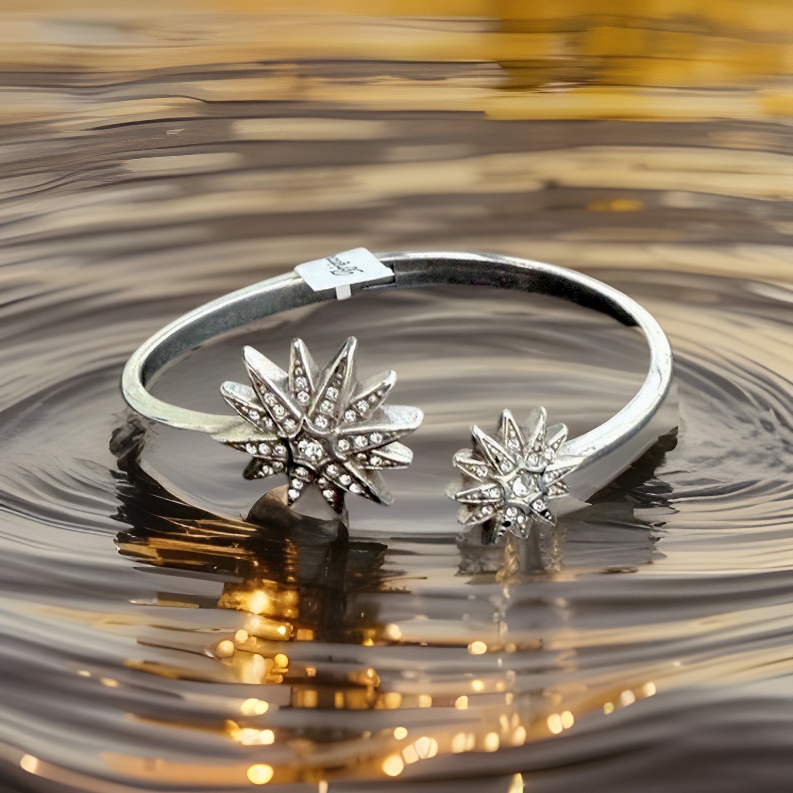 Brighton Bangle Contempo Starburst Hinged NWT