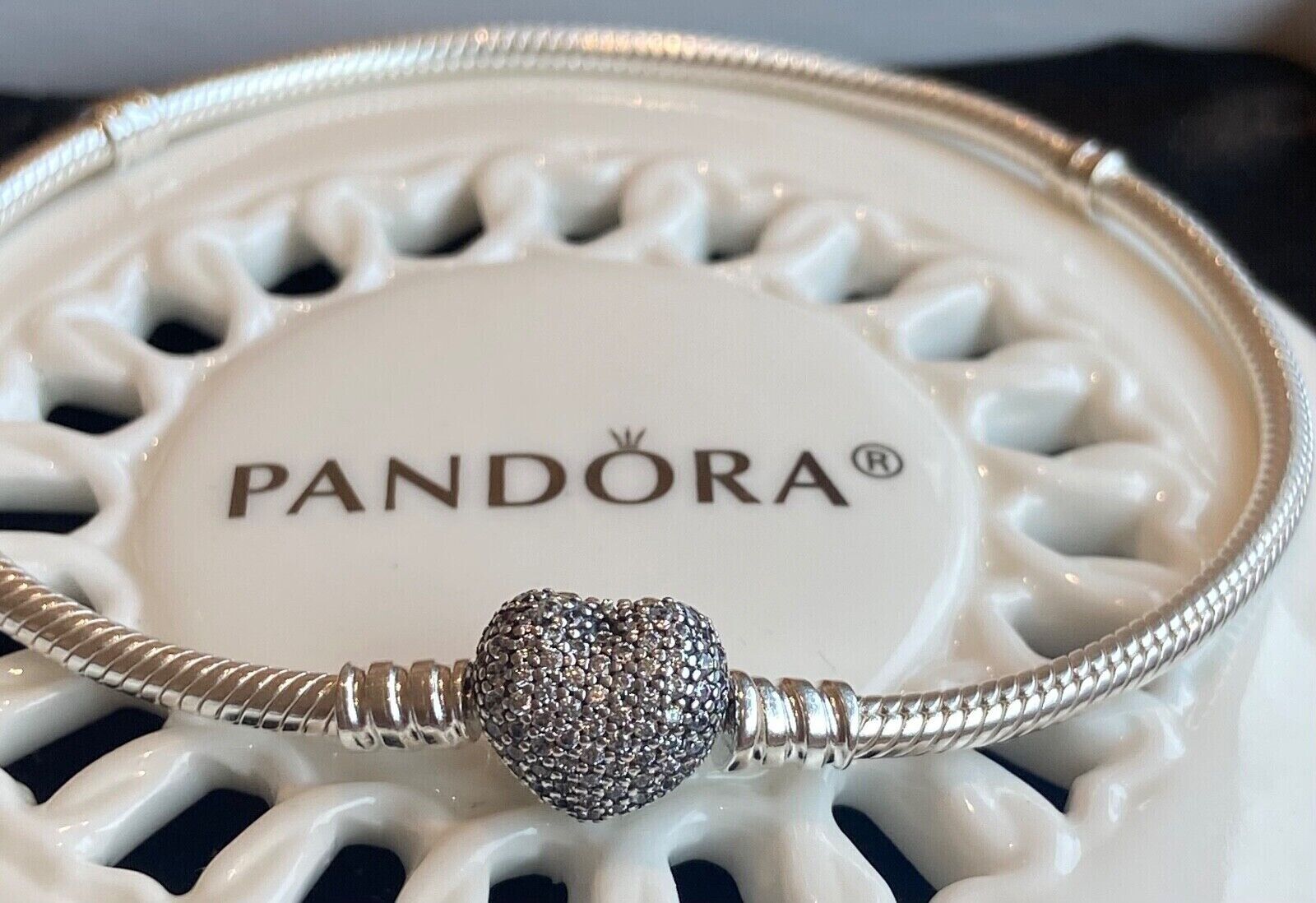 Authentic Pandora MOMENTS Pavé Heart Clasp Bracelet #590727CZ