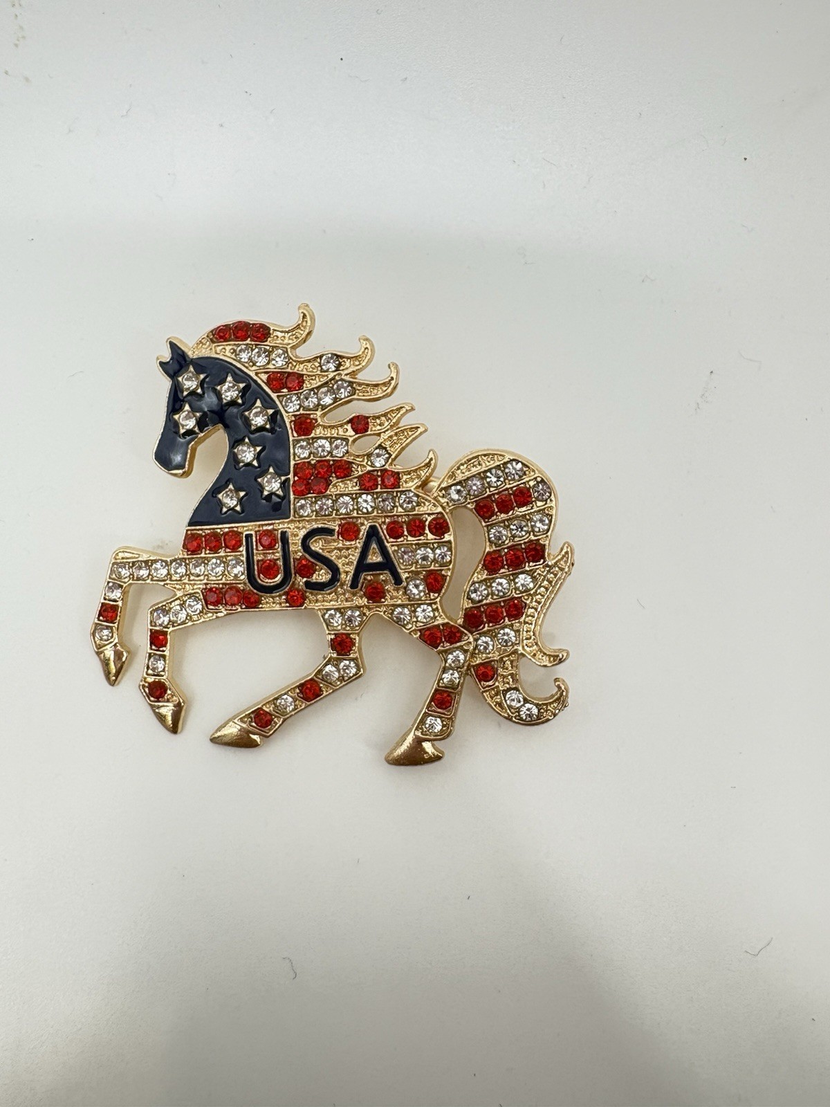 Patriotic Horse Brooch USA American Flag Gold Tone Rhinestone Pin Red White Blue