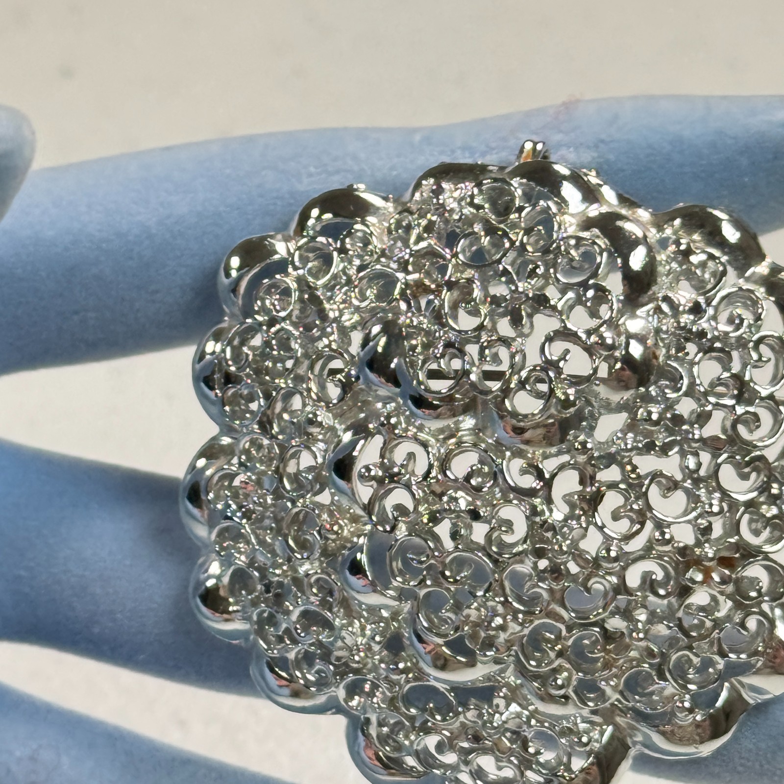 Vintage Silver Tone Filigree Round Brooch Openwork Scalloped Edge MCM Pin