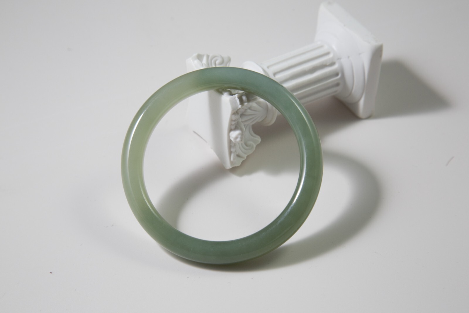 54.2mm Oily Water Duck Egg Green Nephrite Bangle Bracelet | 54口鸭蛋青和田玉手镯