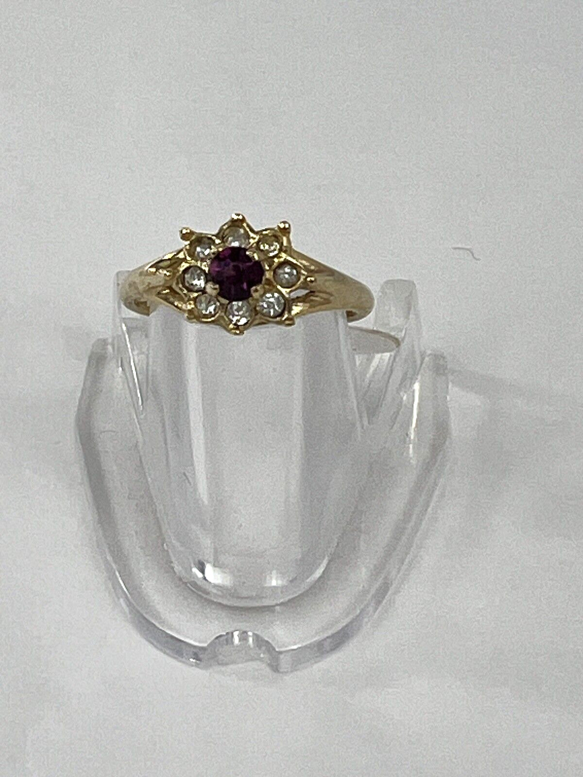 Gold Tone 14K GE Roman Ring Size 7 Red Color stone with clear rhinestones