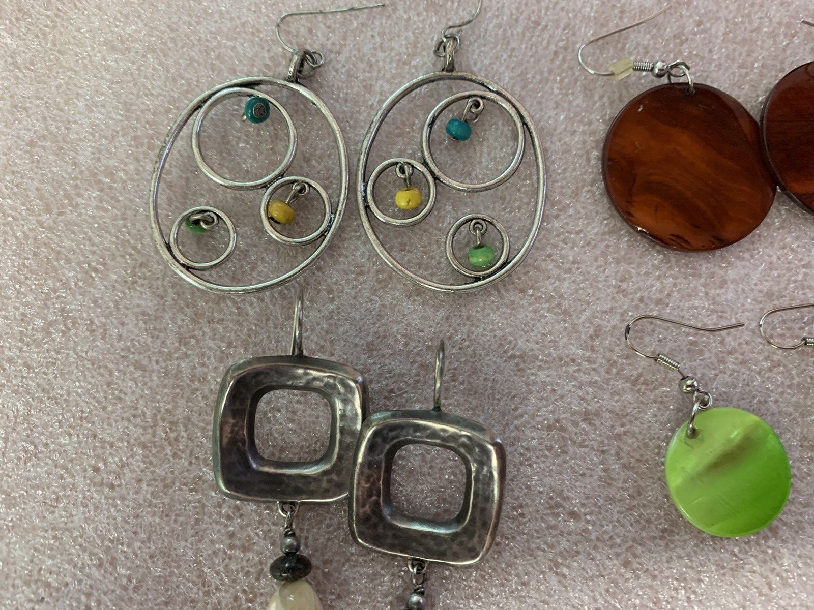 8 Pair Earrings Great Assortment Beads Dangles Dressy Casual