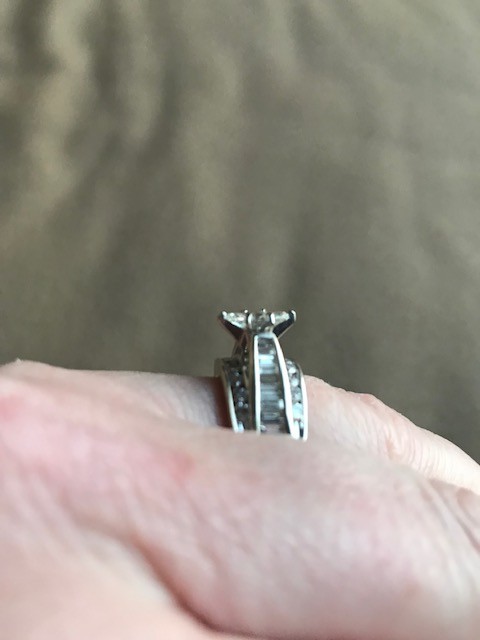 2 CT/W white gold with large Marquette center wedding ring for women size 7.5
