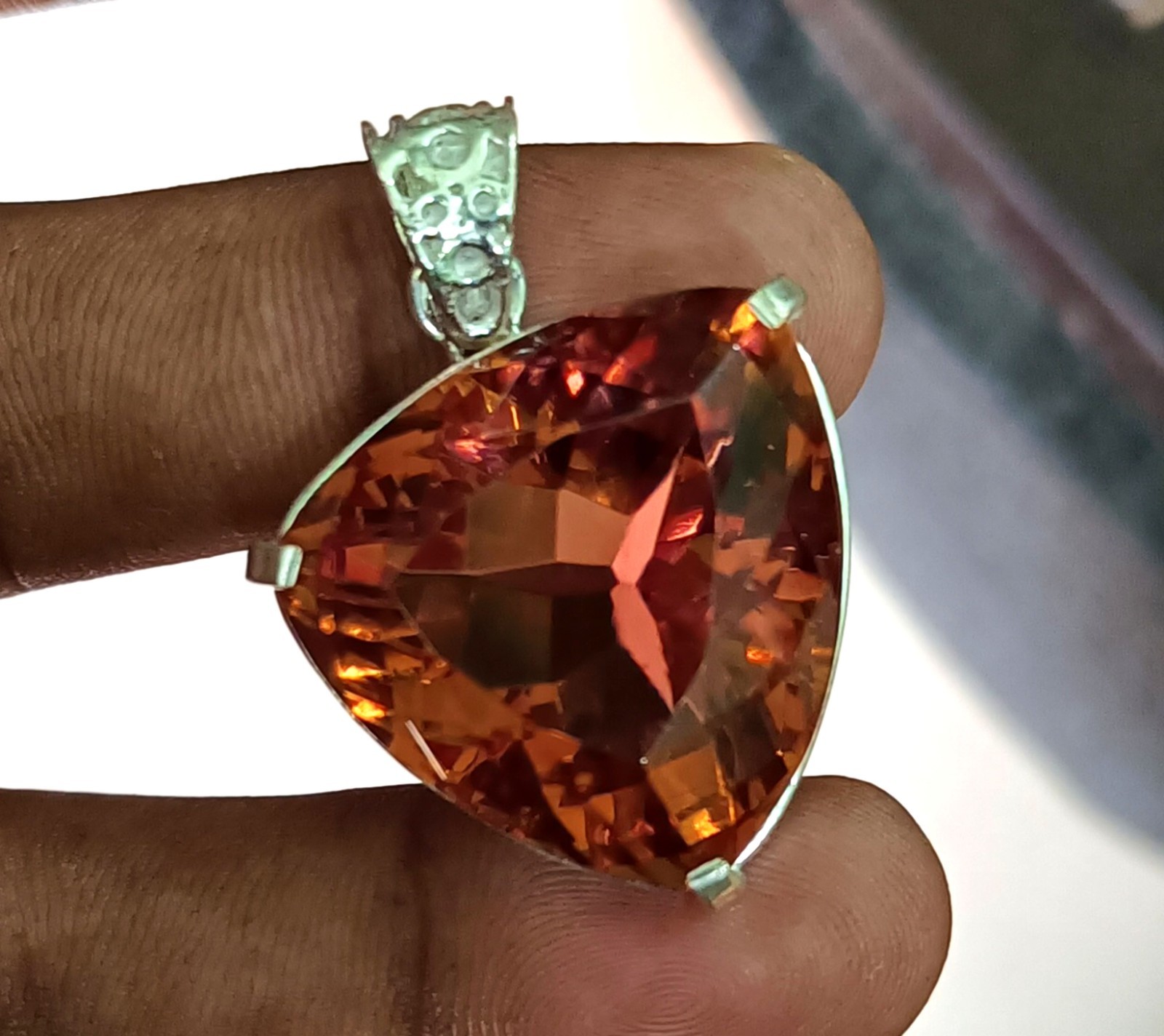 84 Ct Natural 7 Color Zultanite Pendant 925 Silver Loose Certified Gemstone