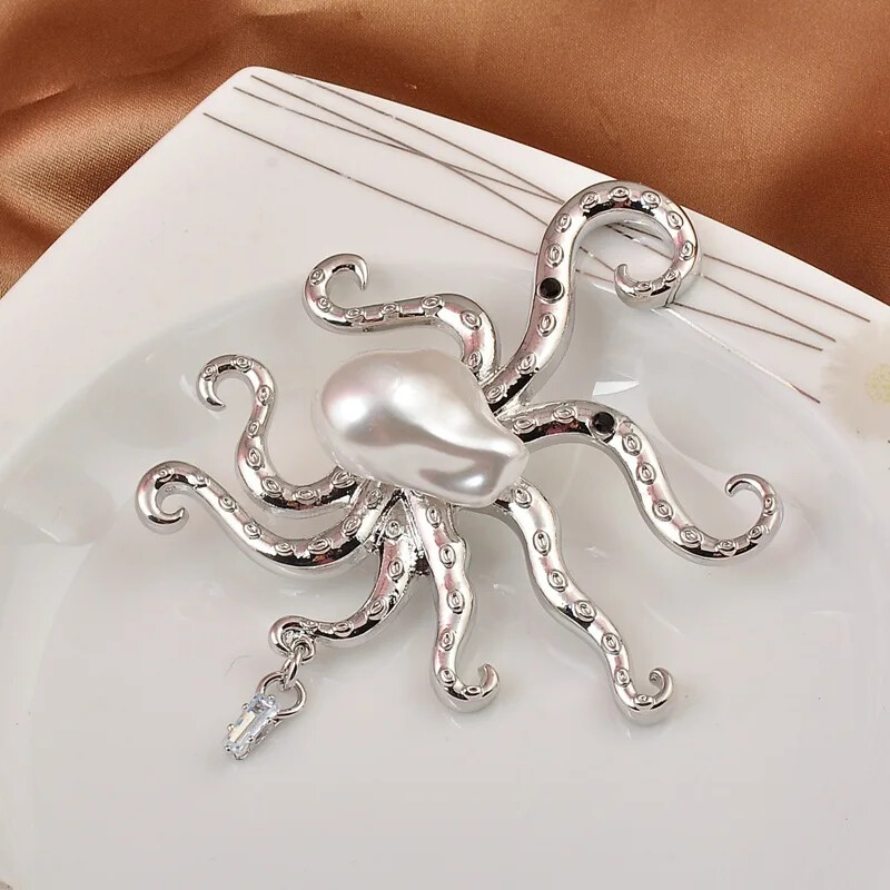 Women Pearl Metal Octopus Brooches Pins Simple Fashion Animal Badges Corsage