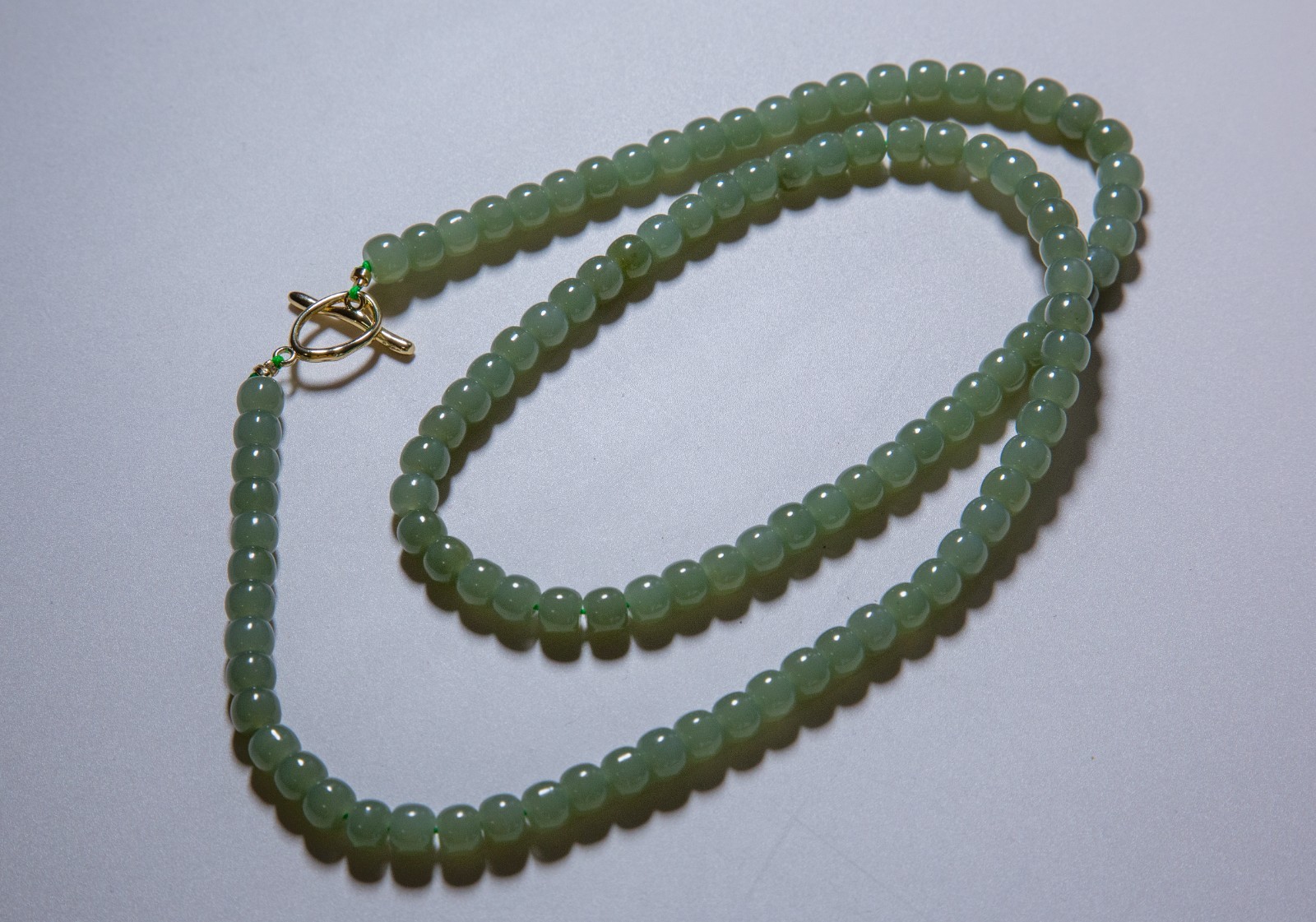 6.5mm+ Oily High Grade Qiemo Blue Hetian Nephrite Beaded Necklace| 油润且莫蓝和田玉老型