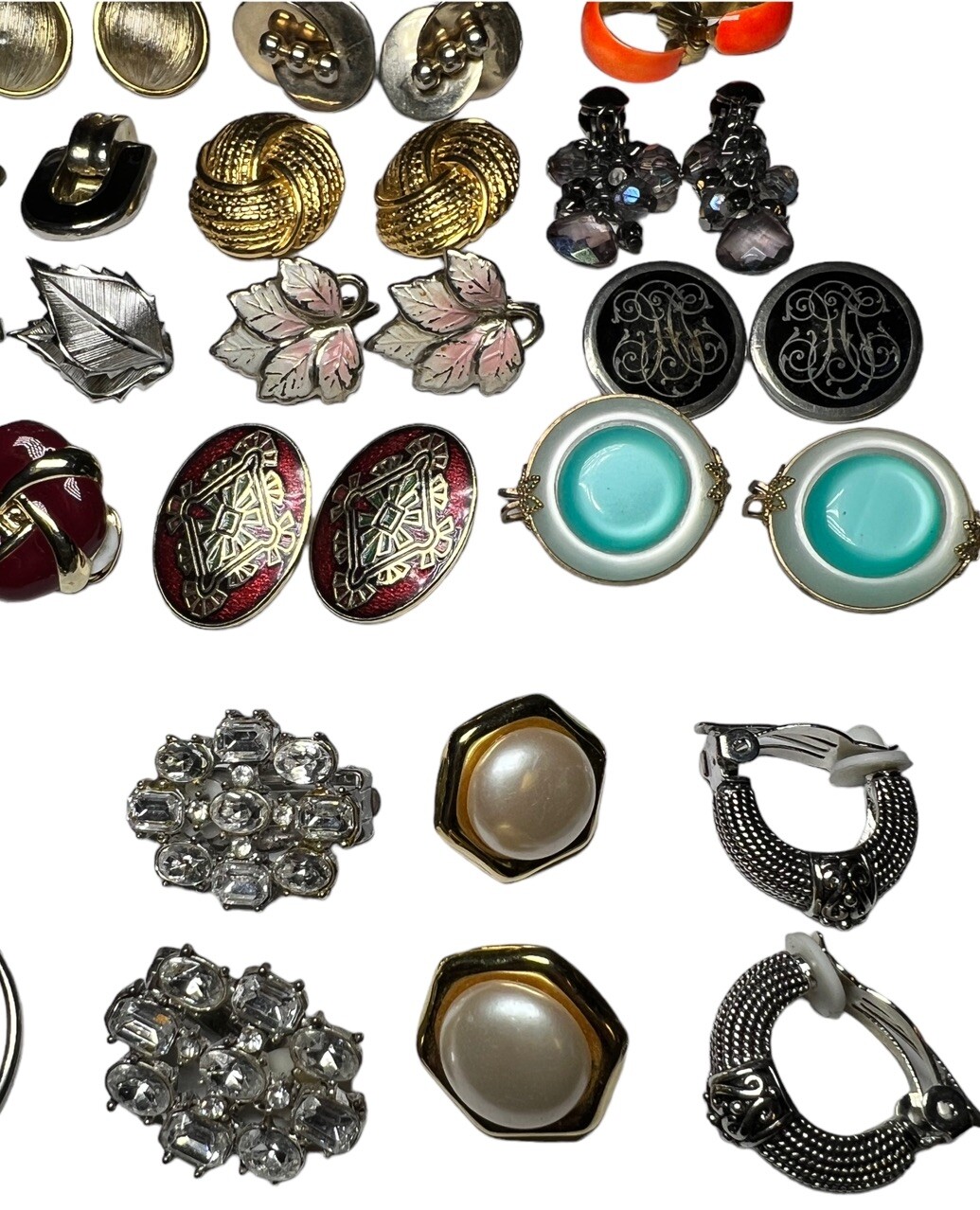 Lot Of 27 Vintage Pairs Clip On Screw Earrings Rhinestone Ceramic Enamel b