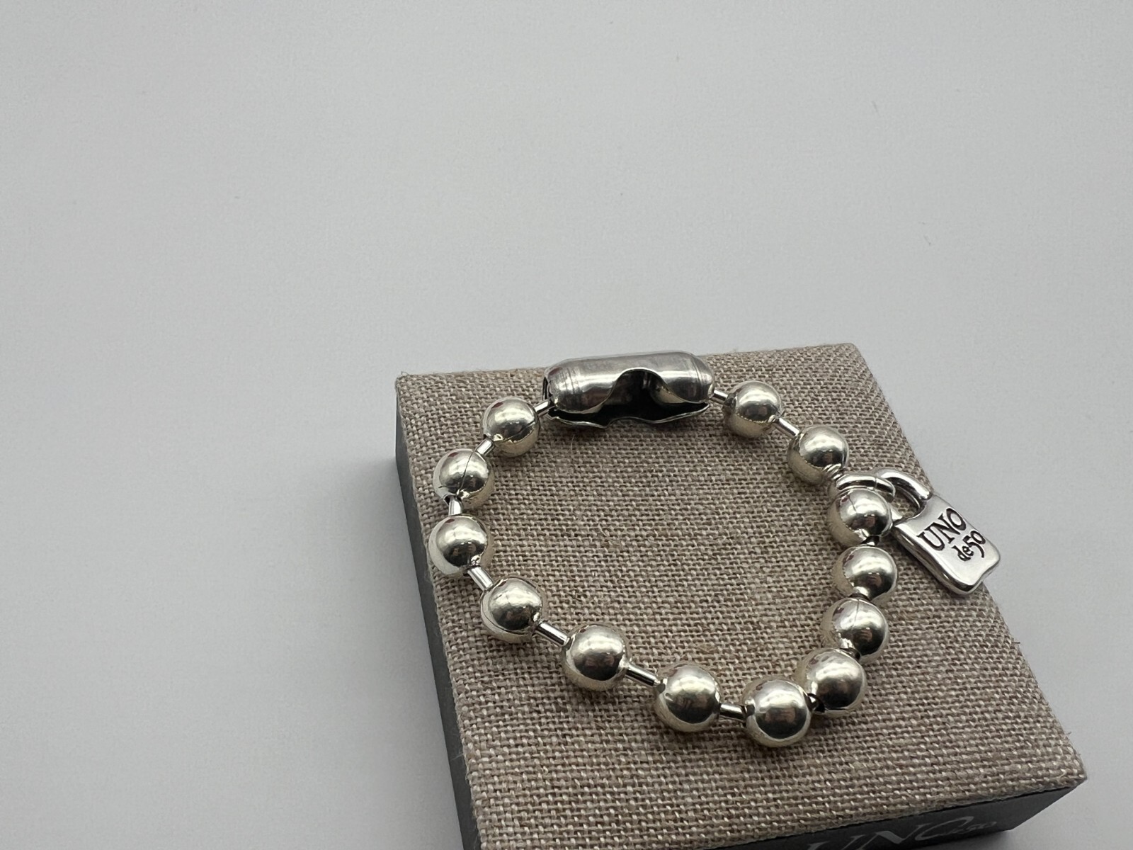 NEW Uno de 50 SNOWFLAKE Bracelet Sterling Silver Plated Beads Size Large