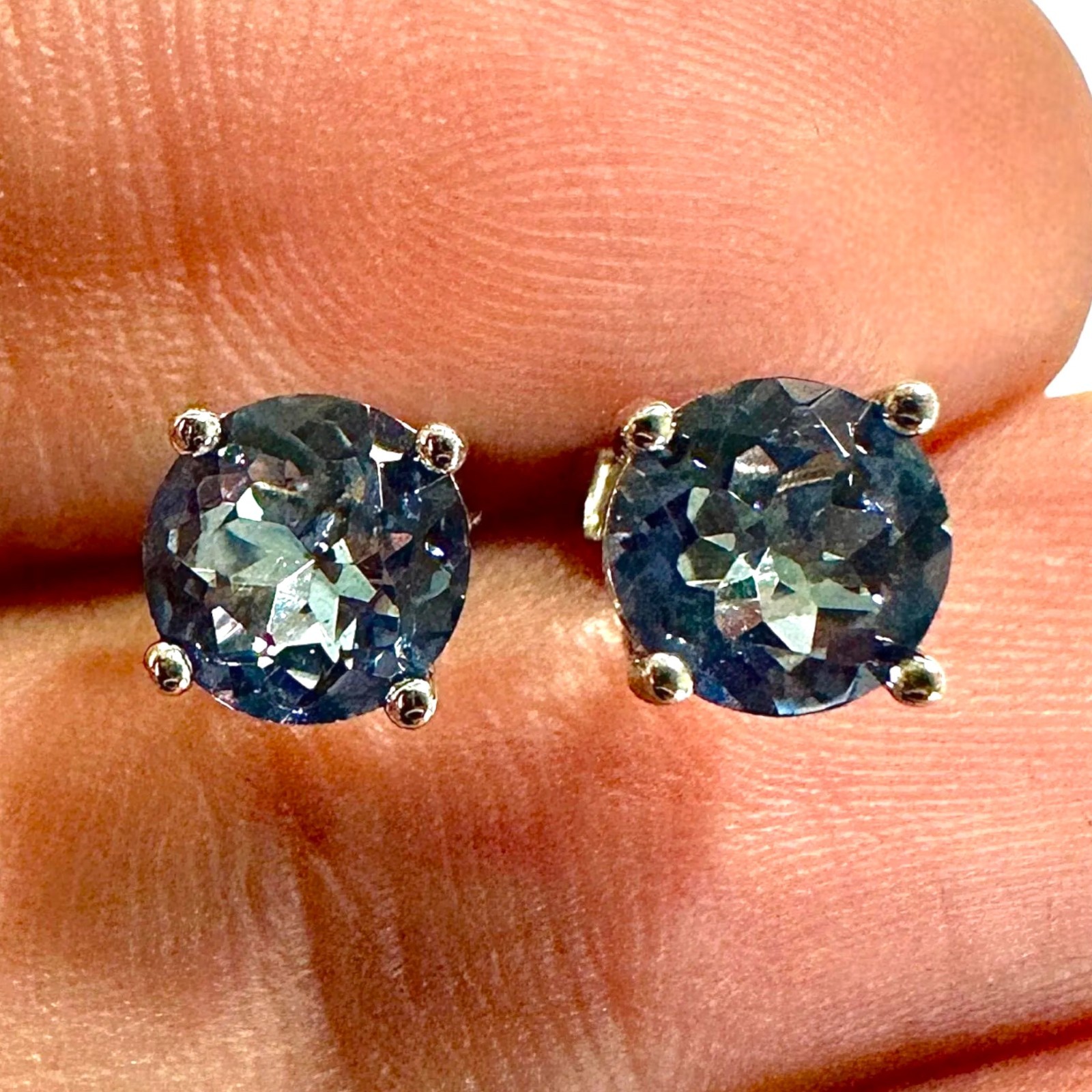 Tanzanite CZ Stud Earrings 6mm 925 Sterling Silver Round Gift For Her