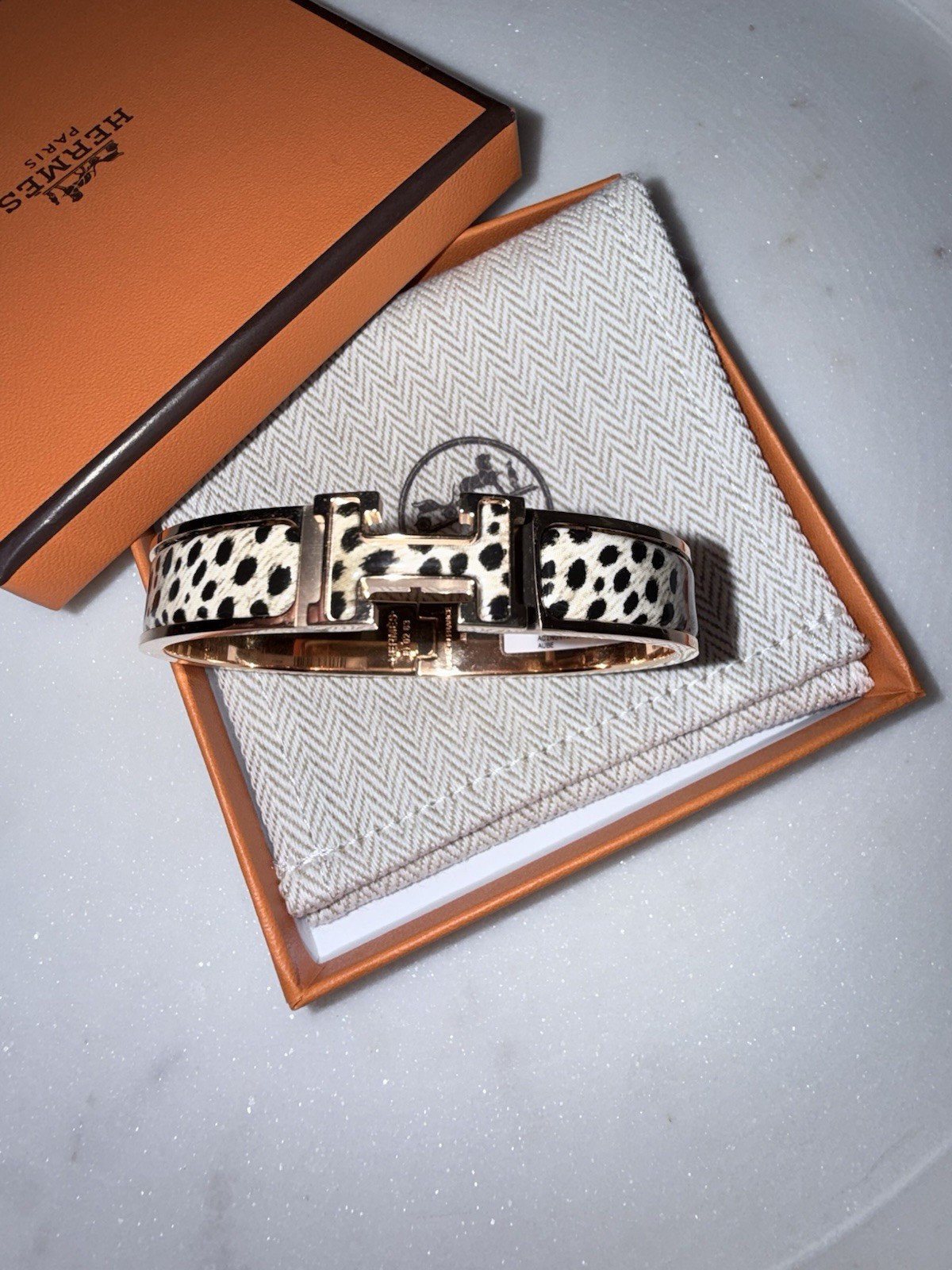 NEW Hermes Clic H Clic H Jubatus Cheetah bracelet Bangle GM Size Rose Gold Hw