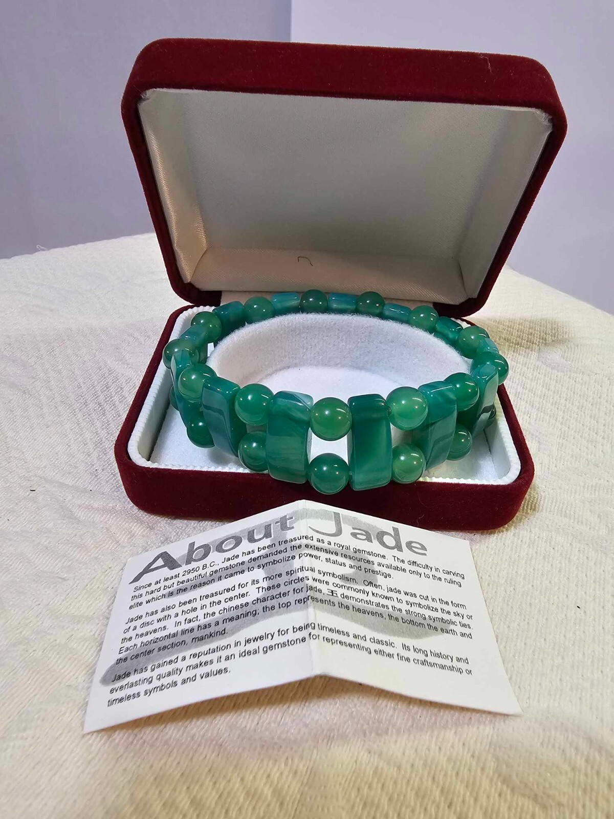 Jade Beaded Stretch Bracelet w/ box- B3