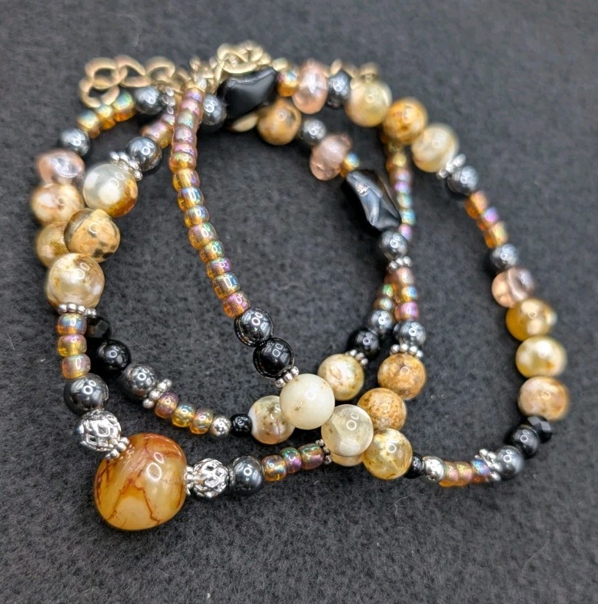 Women’s Stylish Artisan Boho Mixed Beaded Necklace 25-28″ Long 💛🧡🤍🤎