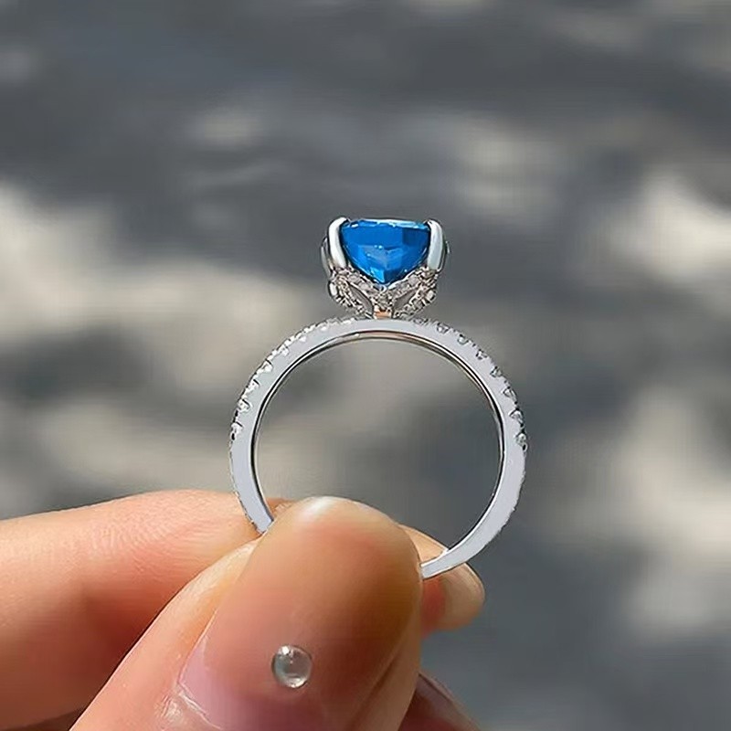 Fashion Woman White Gold Plated Sparkling Blue CZ Band Ring Sizes 6-10 Gift