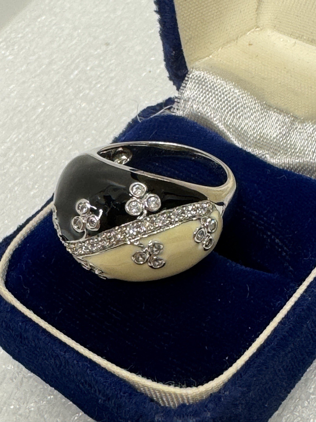Sterling Silver Cream Black Enamel Rhinestone Dome Ring Size 7.5