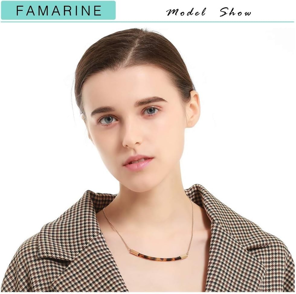 Lightweight Tortoise Shell and Gold Bar Necklace – Perfect for Any Occasion