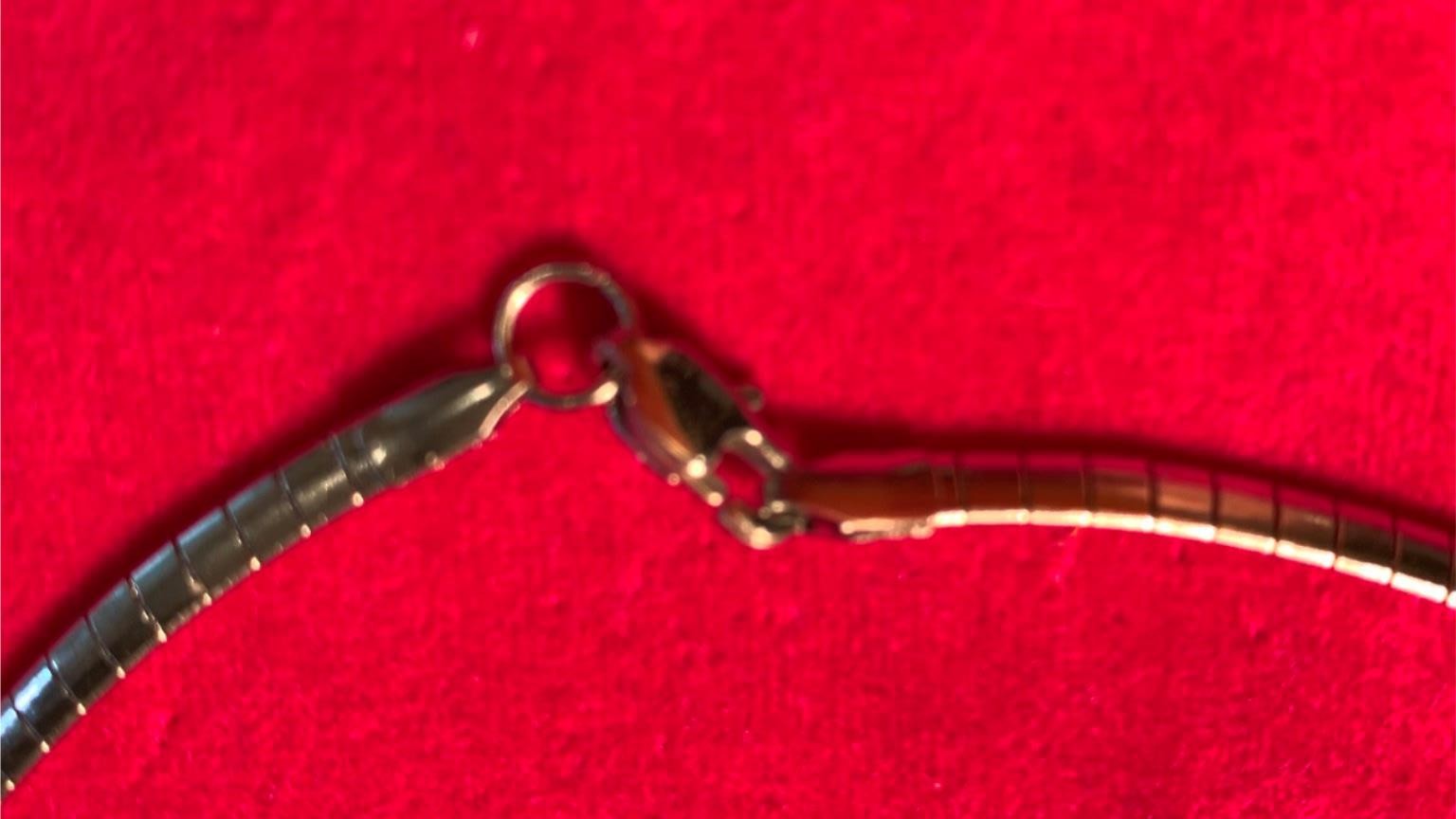 20 INCH 3 MM STAINLESS STEEL SILVER DOMED OMEGA WITH LOBSTER CLAW CLASP