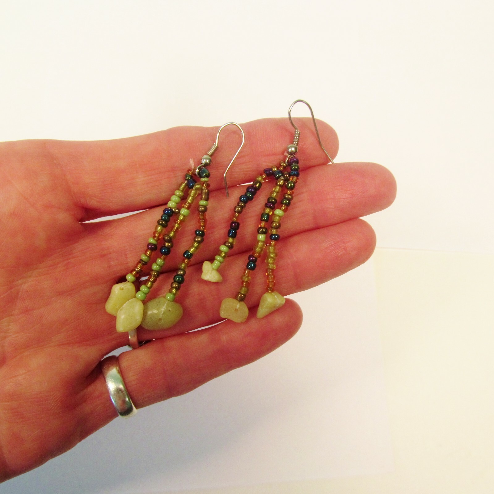 1 1/2″ Green Multicolor Stone Chips Handmade Dangle Seed Bead Earring