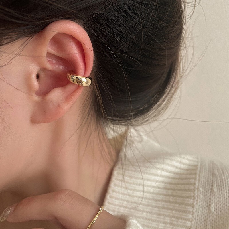 C-shaped Geometric Texture Incense Stand Clip Earrings Women Without Piercing A8