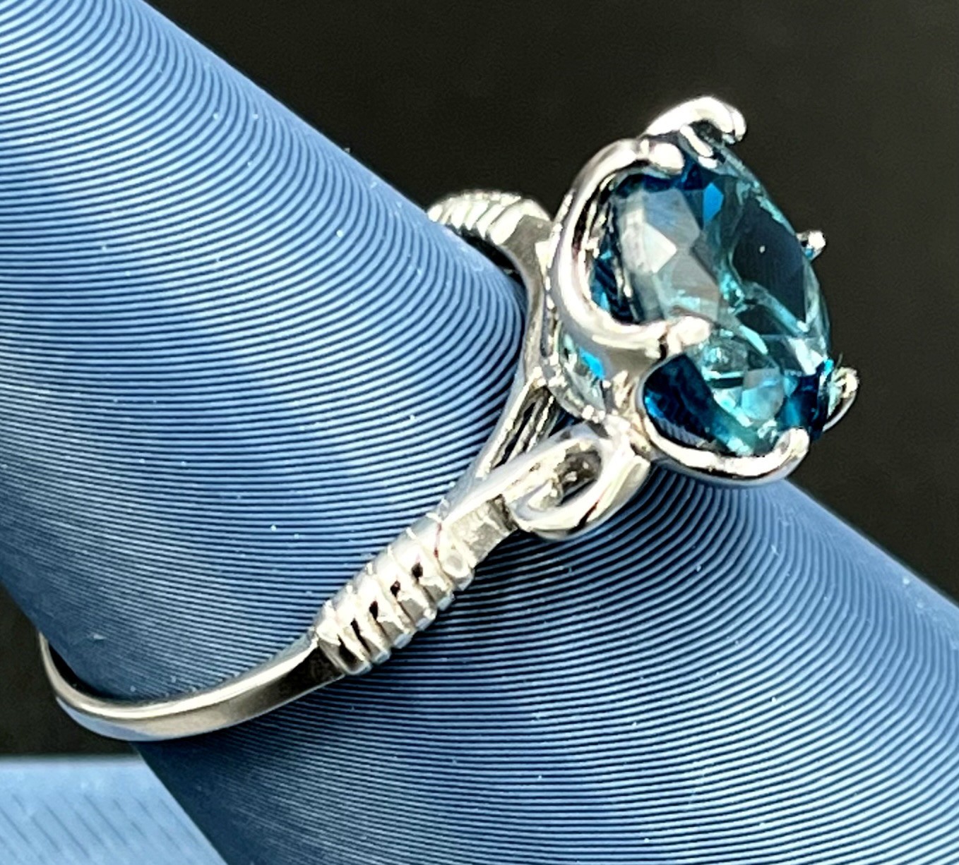 JTV Blue Round Cut 925 Sterling Silver Ring Size 10 Code Unknown PLS READ
