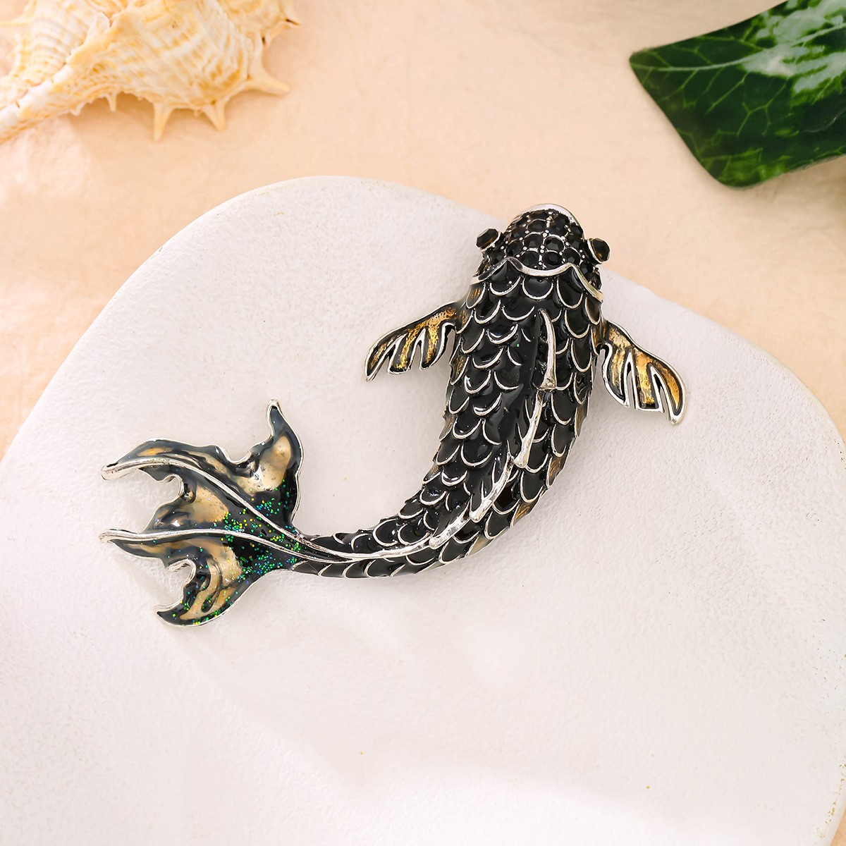 1PCS Fish Rhinestone Brooch Pin Jewelry Vintage Banquet Big Brooches for Women