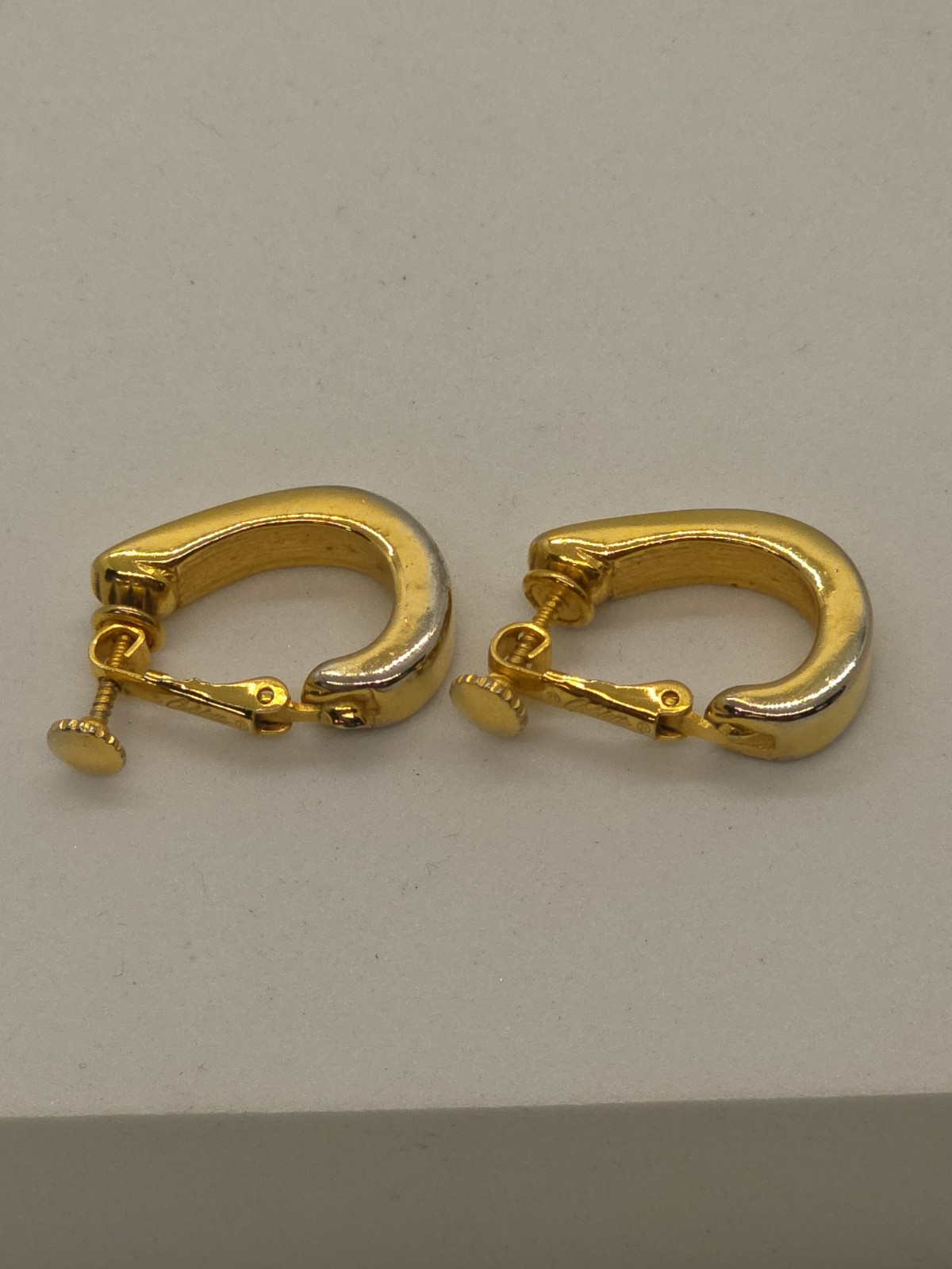 Vtg Lot Goldette Gold Tone Victorian Revival Two 8″ Bracelets & Clip-on Earrings