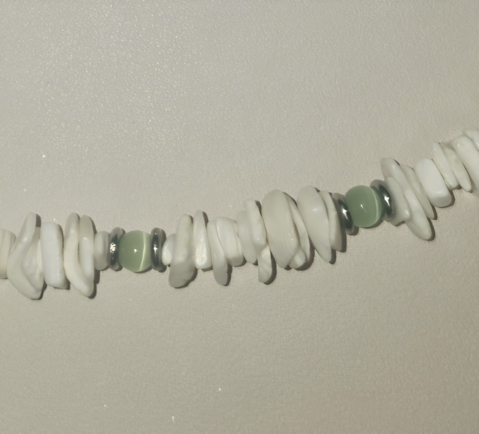 Retro Puka Shell and Jade Neclace Beautiful Boho