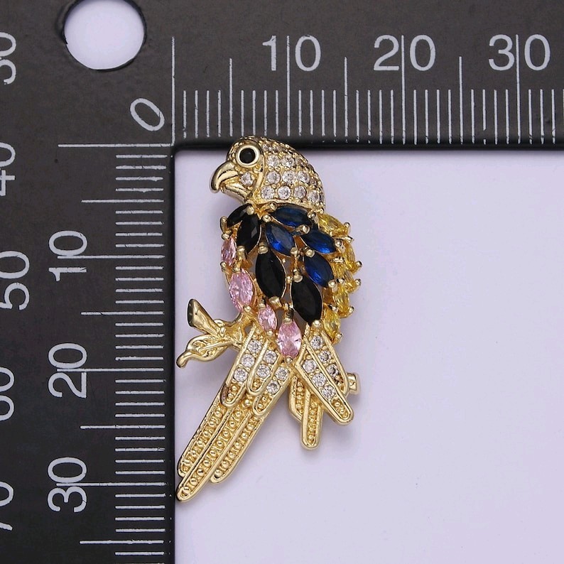 Micro Pave Parrot Bird Pendant Blue Pink CZ Feather Charm for Necklace Jewelry M