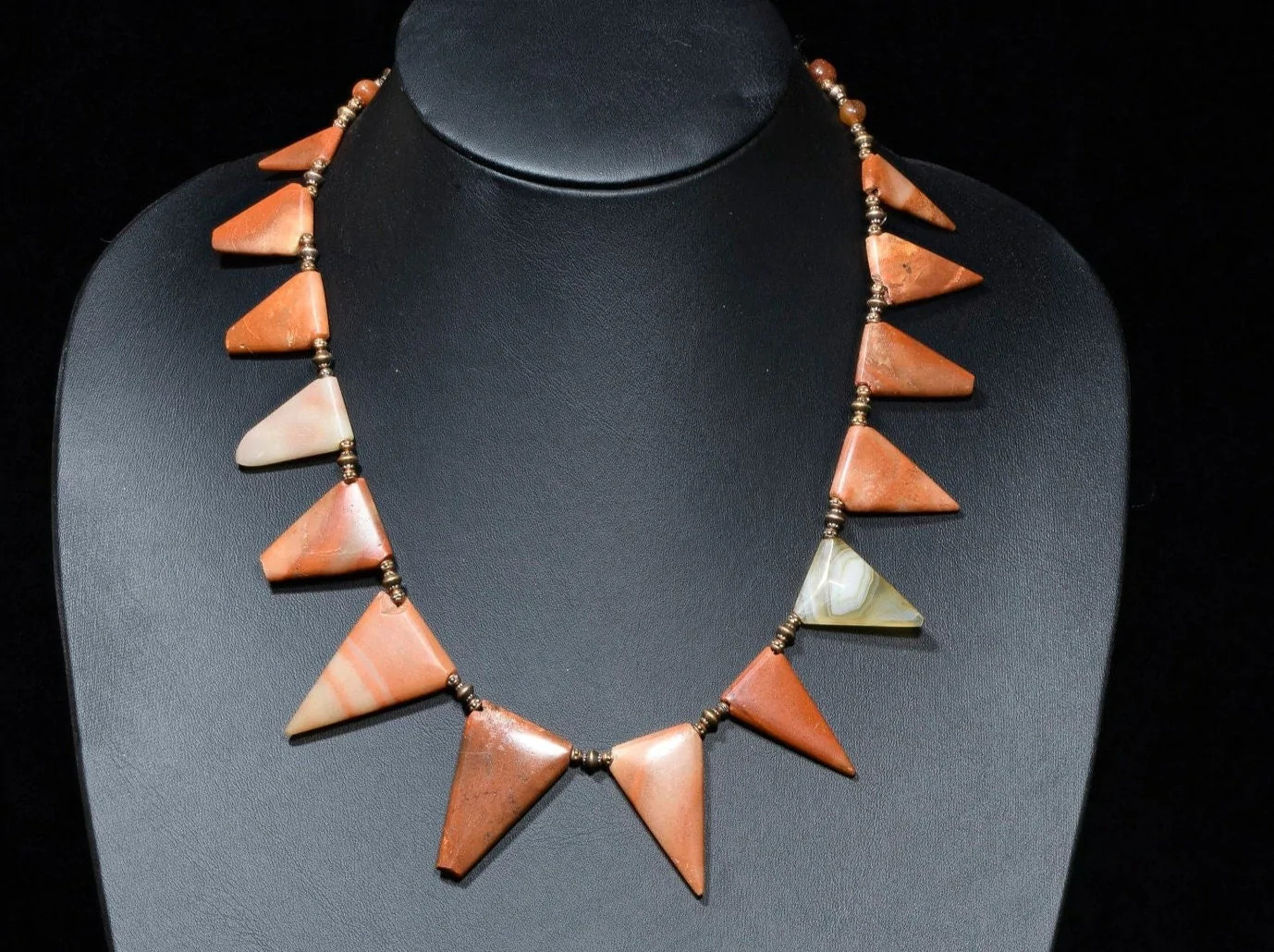 A Choker of Rare Ancient Triangular Red Agate Beads from West Africa 21_SLM1