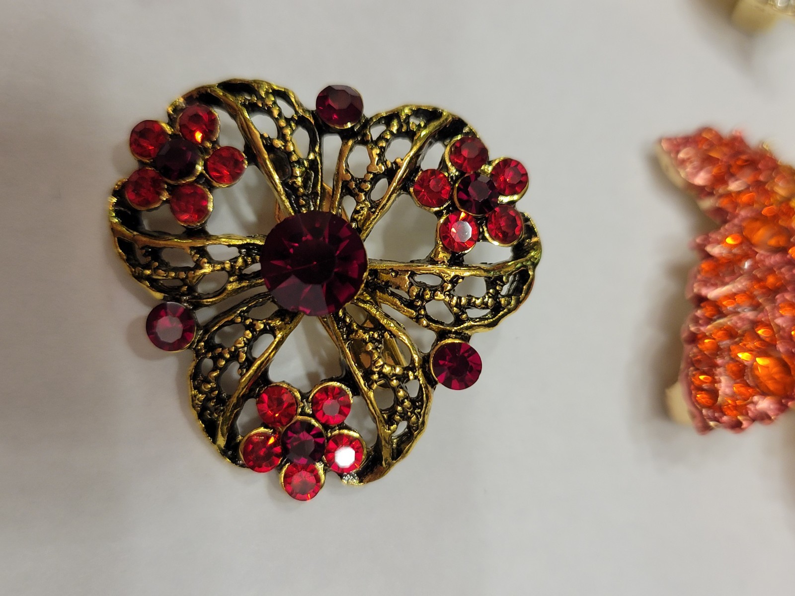 Gorgeous Rhinestone Flower Floral Leaf Stunning All Occasions Brooch Lot CA P56