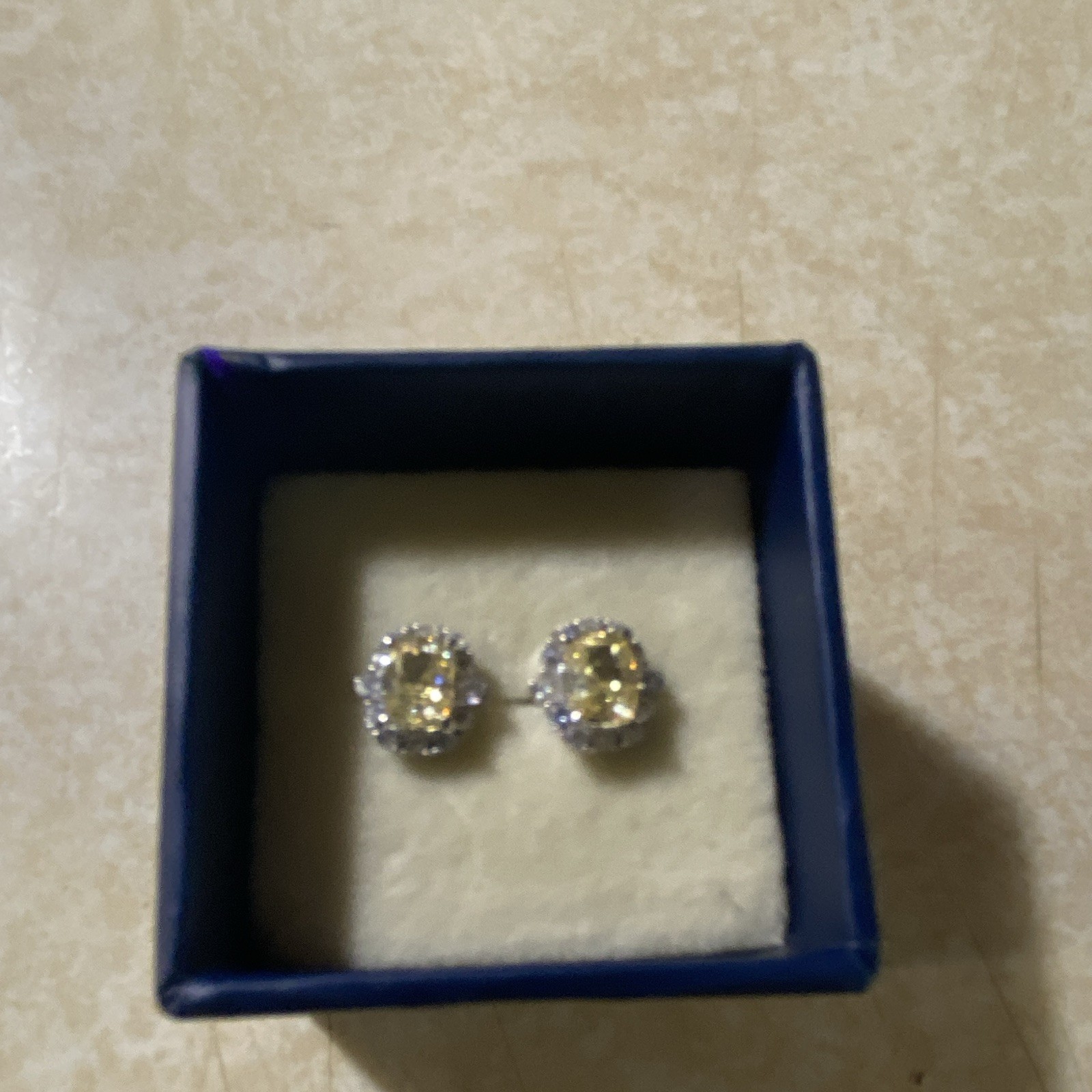 Stauer Silver Halo Stud Earrings Clear Simulated Cubic Zirconia w/ Box
