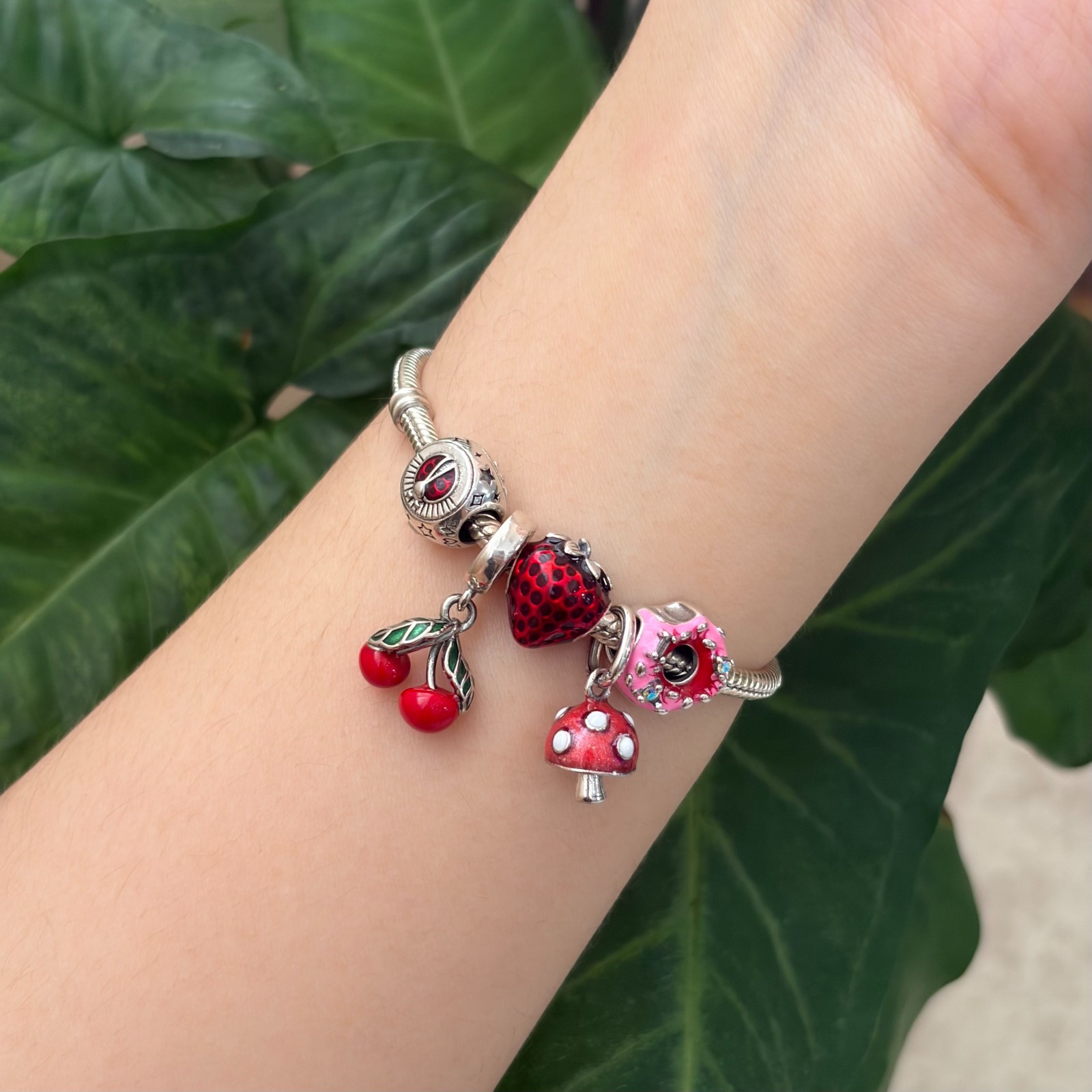 100% NEW #791681C01 PANDORA Strawberry Charm WITH BOX