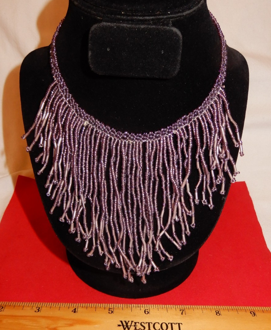 Jewelry – Lt. Purple Beaded Dangle Necklace – adjustable 13-14″ loop closure