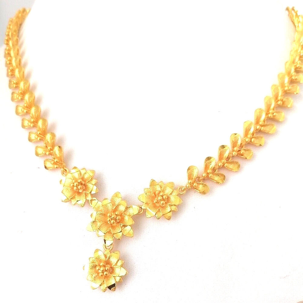 Wicuas​17​ Gold Plated Flower Chain Necklace Hypoallergenic​ Short 20 ​IN​ Thai
