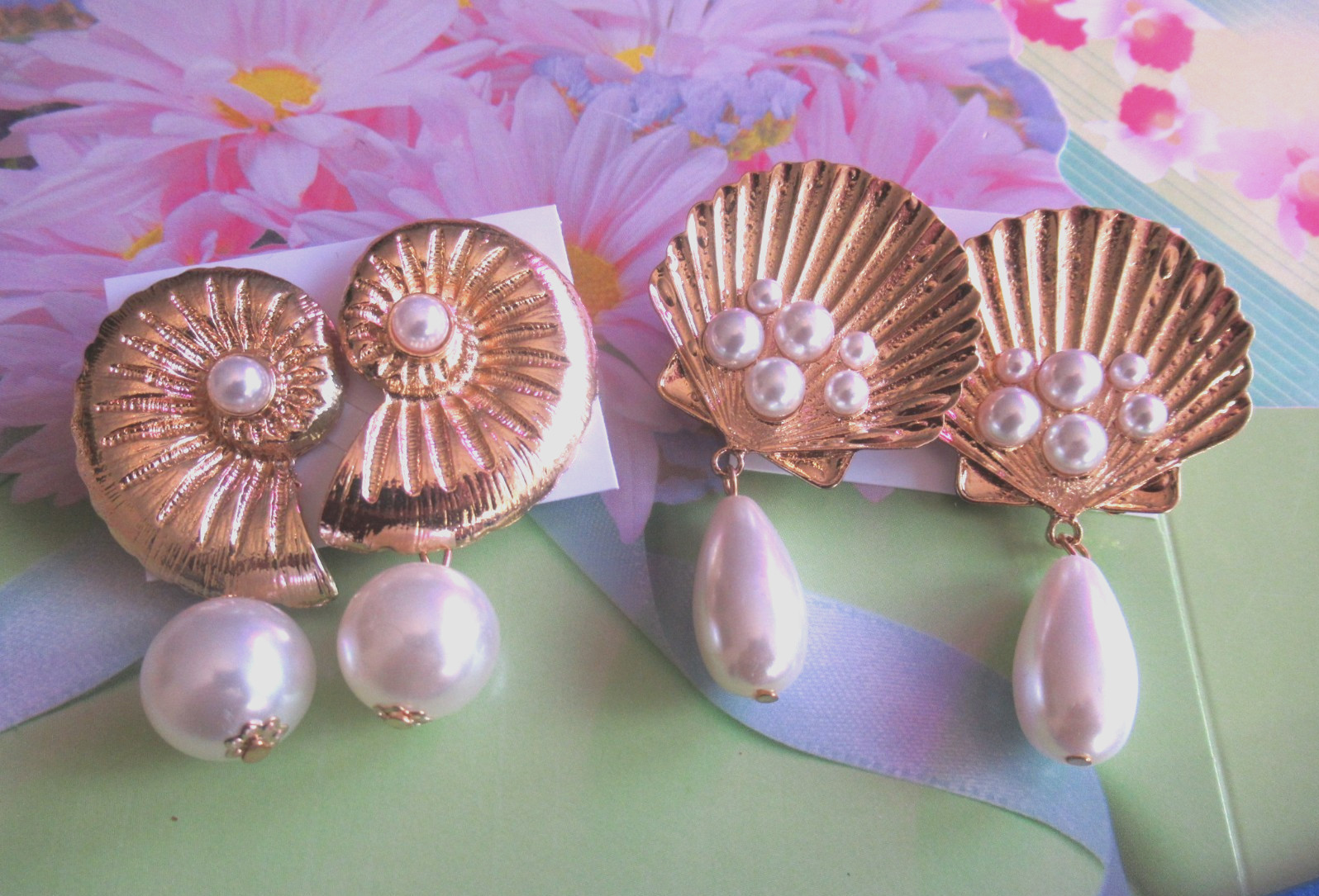 Beautiful Seashell Golden Scallop or Spiral Earrings Statement Dangle Earrings N