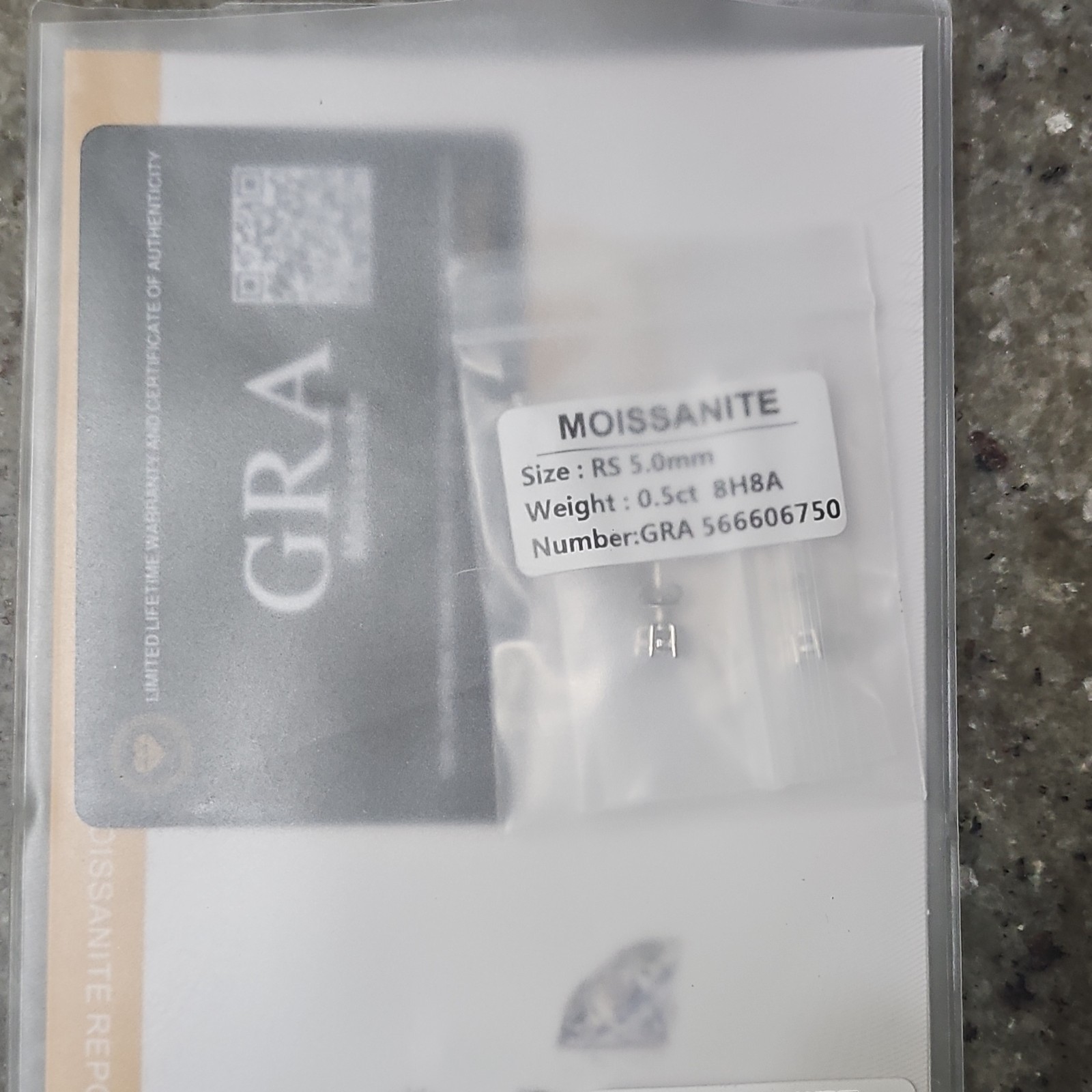 GRA Moissanite Loose Gemstone 5.0mm x 5.0mm 0.5ct GRA Certified 566606750