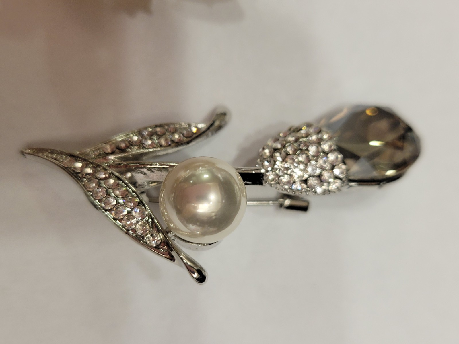 Gorgeous Rhinestone Flower Floral Leaf Stunning All Occasions Brooch Lot CA P56