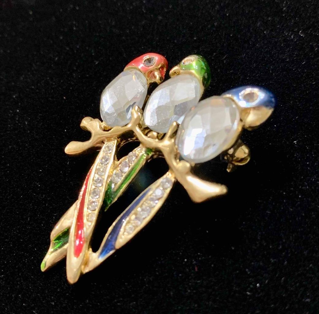 Cute Gold Tone 3 Parrots Red, Green, Blue Enamel & Rhinestone Deco Pin Brooch #2