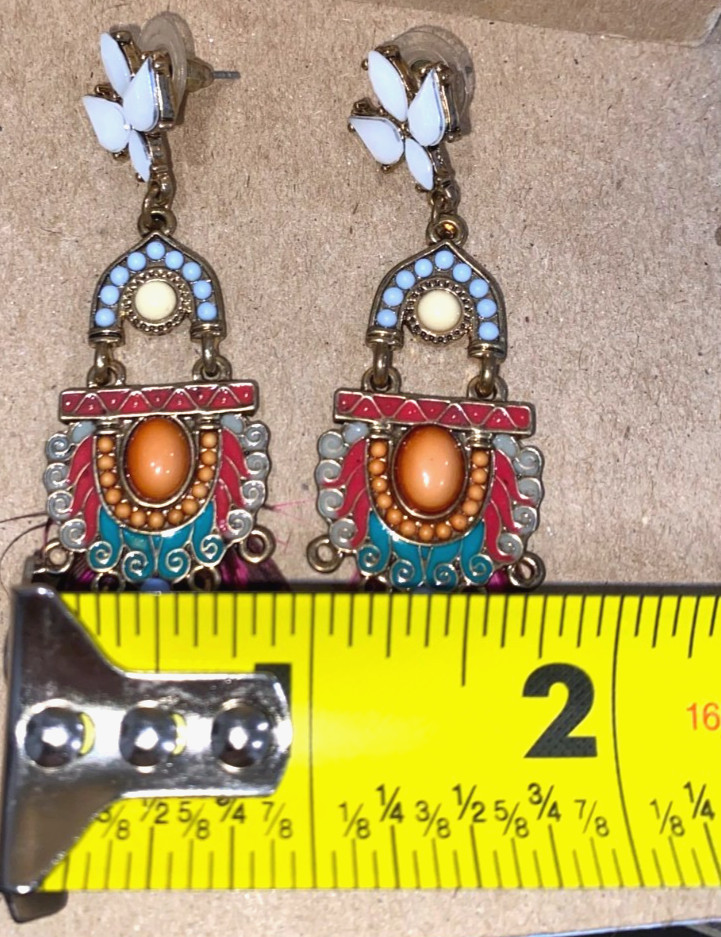 Multicolor Boho Chic Dangle Earrings with Feather Accents